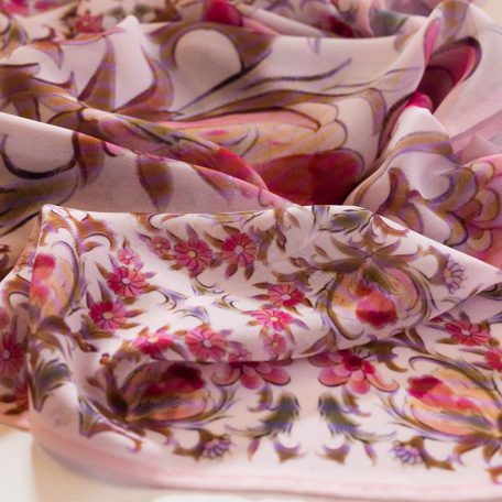 Pécsi csempe rózsaszín csempeminta sál