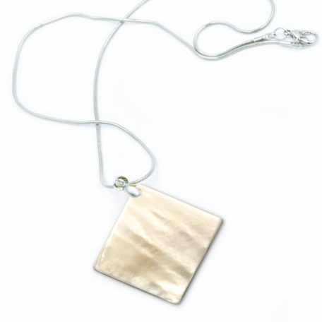 Op-art fekete-fehér nyaklánc