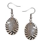 Op-art zebrás fülbevaló