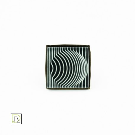 Op-art fekete alapú kör gyűrű