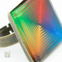 Op-art négyszínű gyűrű